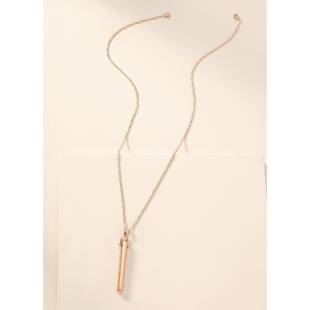 :: S&D 🌸⚡️ROSEGOLD Rebel Pendant Necklace - Picture 5 of 8
